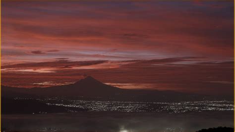 El Popocatépetl registra espectacular explosión en la madrugada del 23