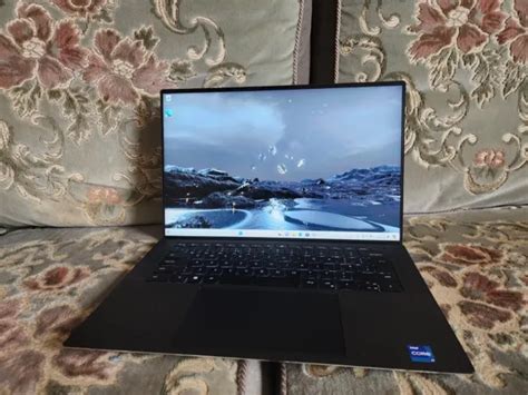 DELL XPS 15 9520 FHD I7 12700H RTX 3050 Ti 16GB 512GB SSD Ultrabook