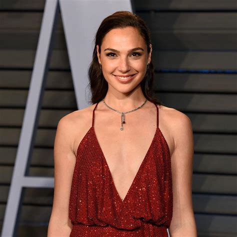 Gal Gadot Is Perfect For Porn What Other Celebs Should Get Fucked On Camera Scrolller