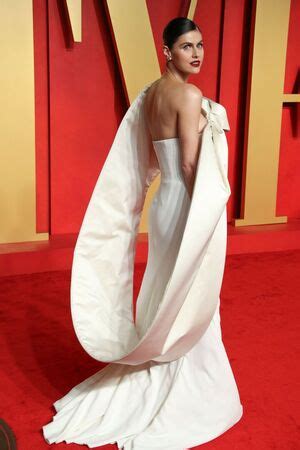 Alexandra Daddario Leaked Nude Photos And Videos