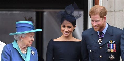 Queen Elizabeth Insisted On Watching Meghan & Harry's Oprah Tell-All