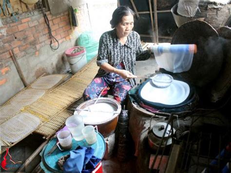 Món ăn hot nhất MXH tuần vừa qua Bánh cuốn cực ngon làm từ bánh tráng