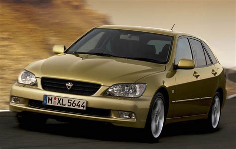 Купить новый Toyota Altezza -н.в. | Цены на новые Тойота Альтеза ...