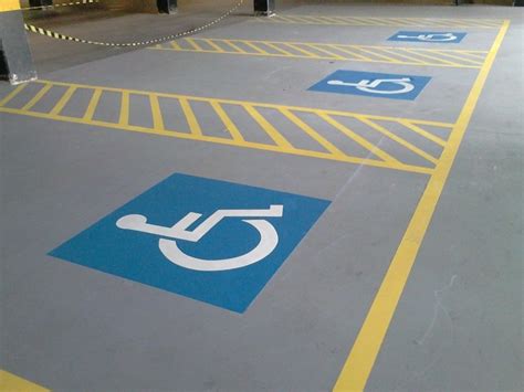 Vagas de estacionamento para pessoas portadoras de deficiência