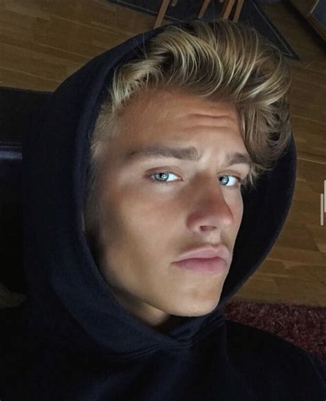 Blond Boy Toys Blonde Guys Blue Eyed Men Haircuts For Men