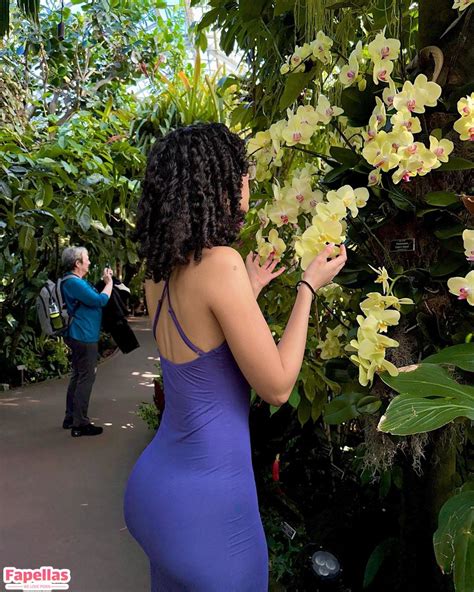 Bakedovary Aka Eliana Aka Ewmxt Aka Lalayravo Nude Leaks Fapellas