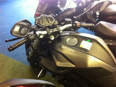 Yamaha Mt Naked Street Fighter Style Mt Cc Stroke Red Blue Grey Colours