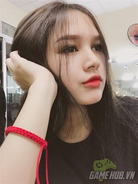 Lộ diện bạn gái hot girl quá đỗi xinh đẹp của Xemesis