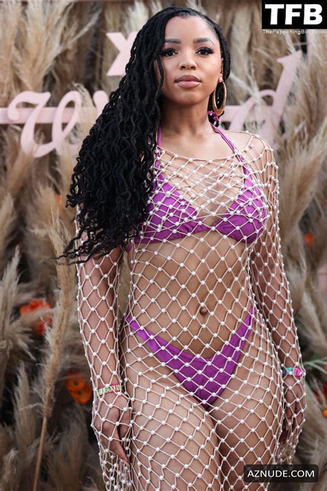 Chloe Bailey Sexy Seen Flaunting Her Hot Curves At The Revolve Festival In La Quinta Riverside