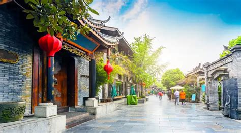 Top 5 Chengdu Travel Attractions Nobody Should Miss