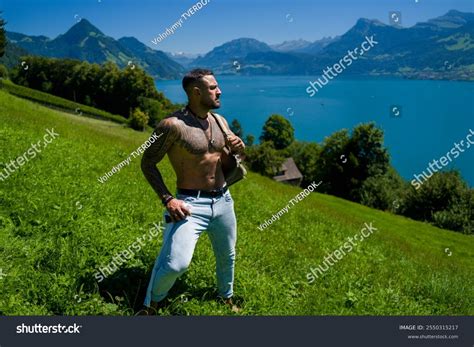 Sexy Naked Man Nude Muscular Body Stock Photo 2550315217 Shutterstock