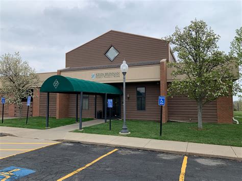 Current Obituaries from Mahn Family Funeral Home: A Guide 9