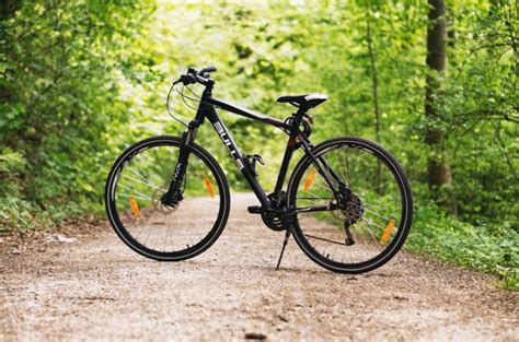 Hybrid Bikes 101: Beginner's Guide to Hybrid Biking