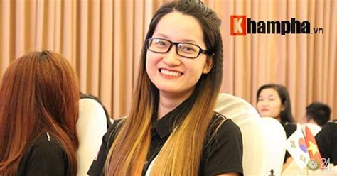 Hot girl cờ vua Kim Phụng tỏa sáng Việt Nam lấy ngôi số Olympiad