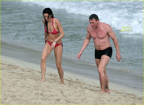 Daniel Craig Is Speedo Sexy Photo 1622351 Bikini Daniel Craig