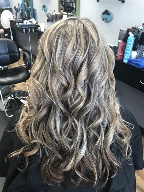 Platinum Blonde Highlights With Lowlights Long Hair Curls Blonde