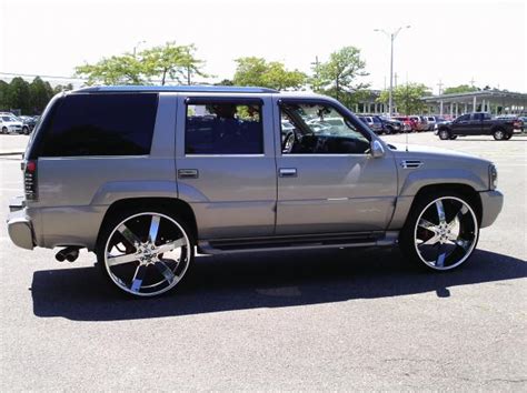2000 Gmc Yukon Denali Information And Photos Momentcar