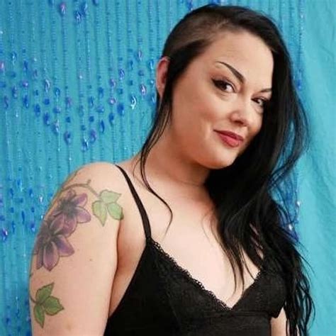 Cece Larue And Izie Bella Lesbian 69 Face Sitting POV And Male Threesome XHamster