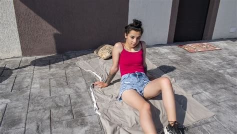 Risky Masturbation In Front Of My House Outdoor Pussy Fingering VR Porn Video VRPorn