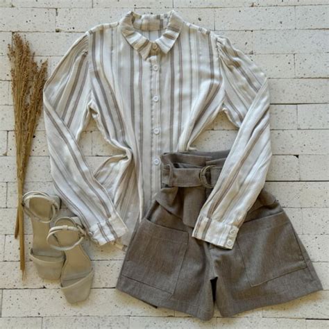 CAMISA LISTRADA DETALHE LUREX NUDE Dondoca Moda Feminina