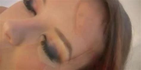 Solo Beauty Karolina Getting Naked And Nude For Pleasure Tnaflix