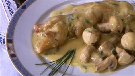 Pieds De Veau Sauce Poulette