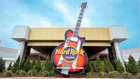 Hard Rock Casino in Gary unveils 37-foot-tall guitar marquee | FOX 32 Chicago