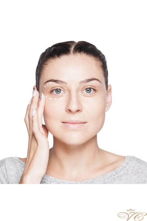 Осветляющий крем для кожи вокруг глаз и шеи Christina Bio Phyto ...