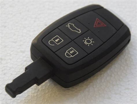 Ключ зажигания — Volvo S40 (2G), 2,4 л, 2007 года | аксессуары | DRIVE2