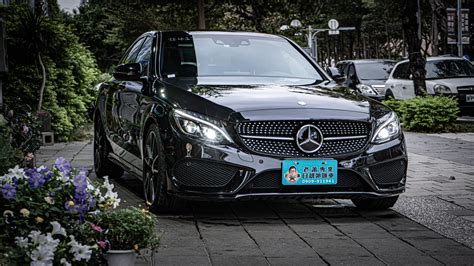 老蕭專業日規外匯車 2016 Benz W205 C450 Amg 4matic 在黑暗中發出低沉的排氣聲浪💥