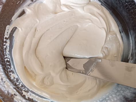2 ingredient Whipped White Chocolate Ganache Frosting - The Food Flamingo