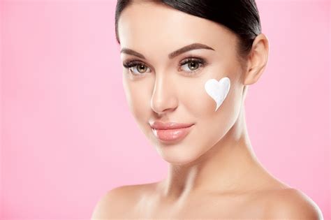 Premium Photo Girl With Nude Make Up At Studio With Face Cream