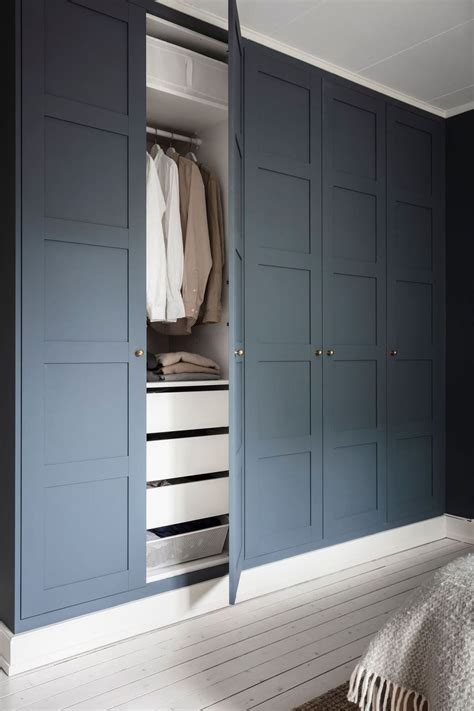 Built In Closet Cabinets With Doors At John Smith Blog