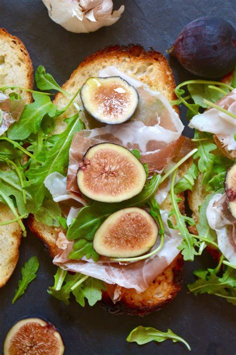 Bruschetta With Figs Prosciutto Arugula Ciao Chow Bambina