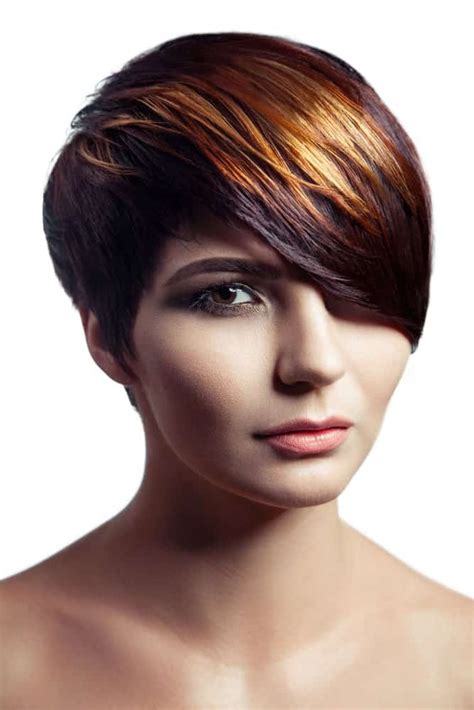 30 Types Of Short Haircuts With Highlights For Women Photos