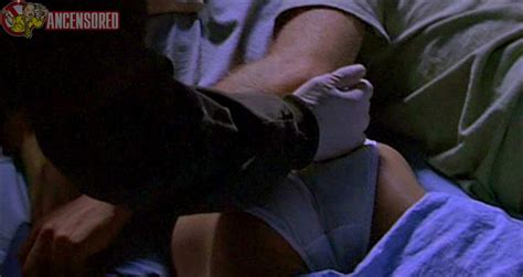 Naked Teri Hatcher In Days In The Valley