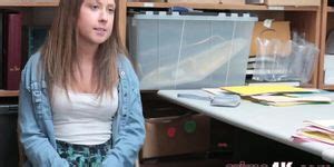 Curvy Teen Brooke Bliss Passes A Pussy Test By A Security Officer Sexy Curvy Tnaflix