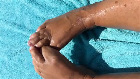 Tanned And Oiled Footplay Amateur Amateur Porn Feat Dilligaf Xhamster