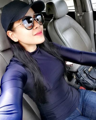 Milf Bertudung Tumblr Tumbex