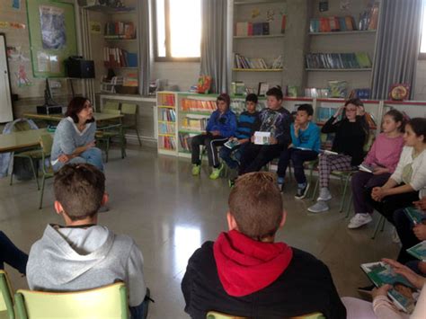 Visita De Lautora Curs Servei Educatiu Baix Llobregat Vi