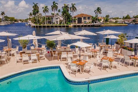 Waterfront Hotels & Resorts in Pompano Beach | Rooms & Amenities