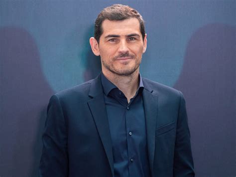 Je suis gay bon dimanche Le faux coming out de Casillas entraîne une grosse polémique