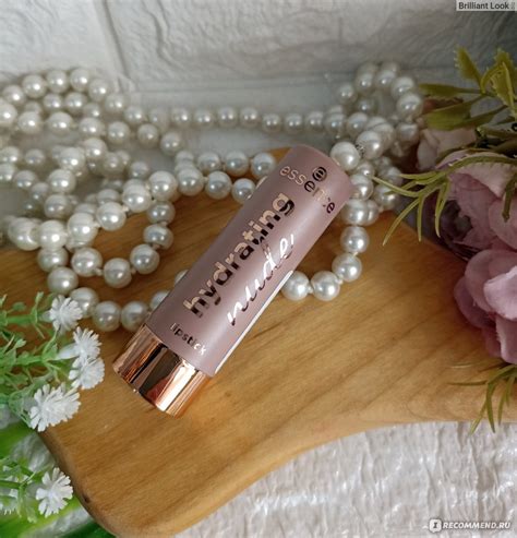 Essence Hydrating Nude Lipstick