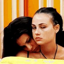 Lesbian Kissing GIFs Tenor