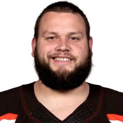 Joel Bitonio News Analysis And Stats On AthlonSports Athlon Sports