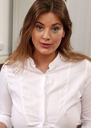 Babe Today Only Tease Lottii Rose Souking Babe Expose Porn Pics