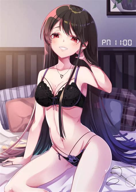 She Wants To Have Some Good Time Before Sleeping Nudes Ecchi NUDE PICS ORG