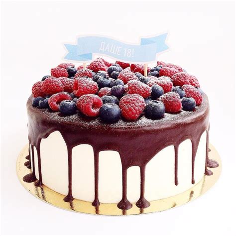 По-моему, шоколад и ягоды это идеальное сочетание) ️ Под шоколадной ...