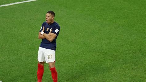 Kylian Mbappé ante Polonia supera a Cristiano Ronaldo y alcanza a