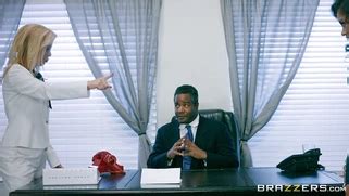 Drumpf And Clayton In A Foursome With President Onama And His Wife Michelle Porn Movies Movs